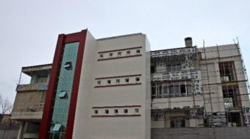 Araç Devlet Hastanesi’ne Diyaliz Ünitesi Ruhsatı Verildi