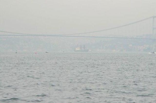 İstanbul Boğazı’ndan Rus Donanması’na Ait Gemi Geçti