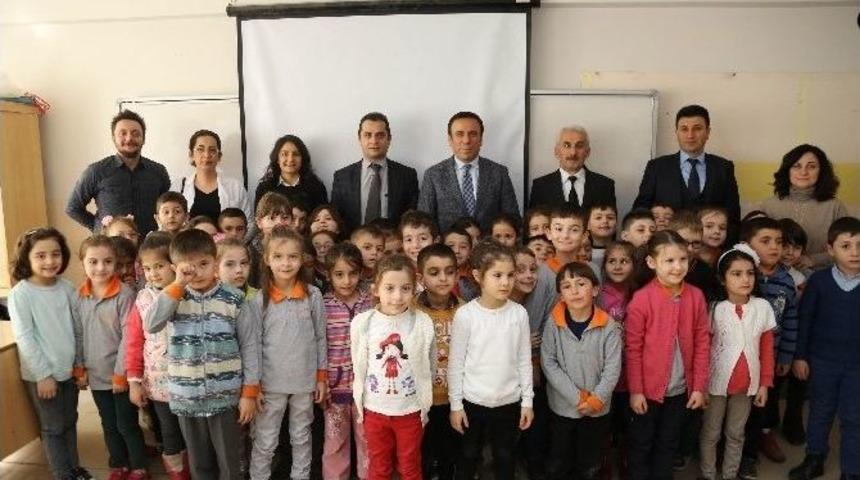 Başkan Gen&ccedil;, Miniklerle &Ccedil;evre İ&ccedil;in Buluştu