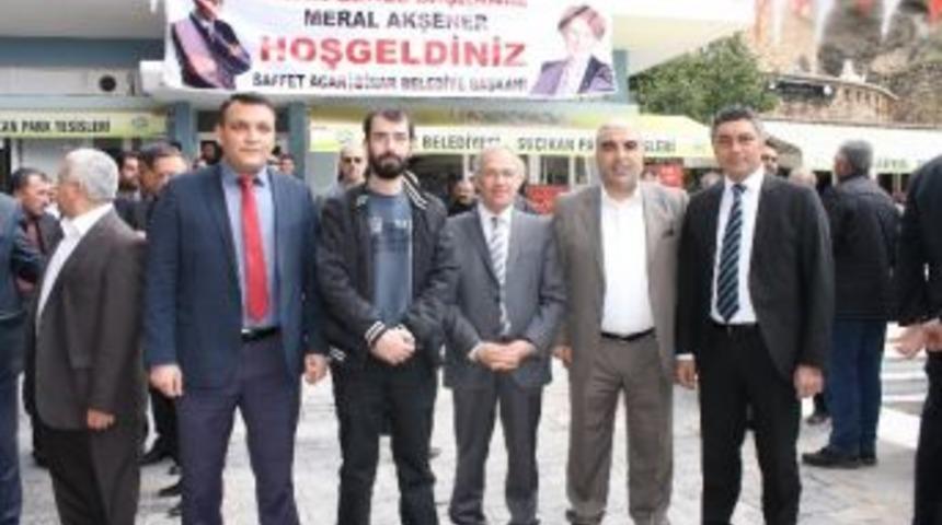 Meral Akşener&rsquo;e &ldquo;genel Başkanım&rdquo; Dedi, Hakkında Soruşturma A&ccedil;ıldı