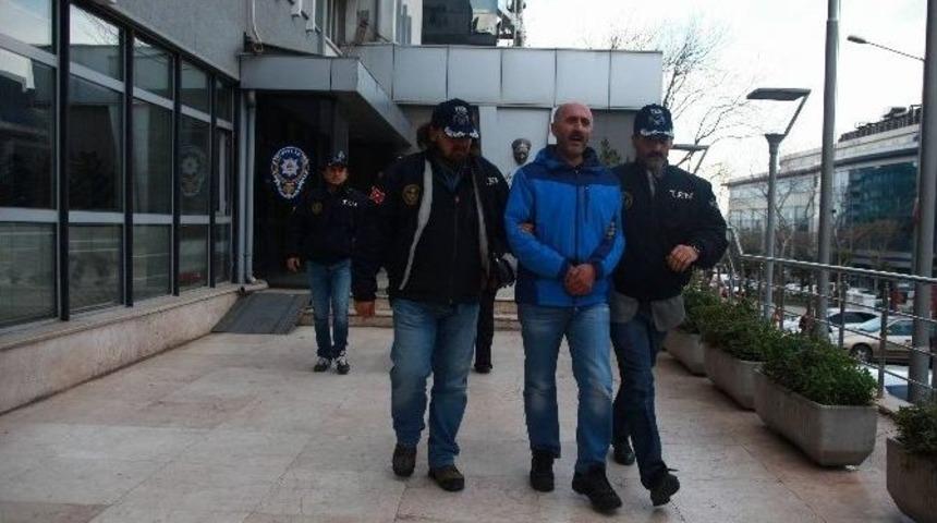 Sosyal Medya &Uuml;zerinden Otomobil Fabrikası İş&ccedil;ilerini Direnmeye &Ccedil;ağıran 3 Kişi Adliyeye Sevk Edildi