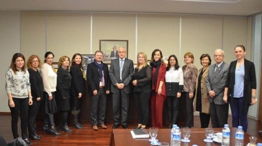 İş Adamı Rona Yırcalı, Syal&rsquo;ı Ağırladı