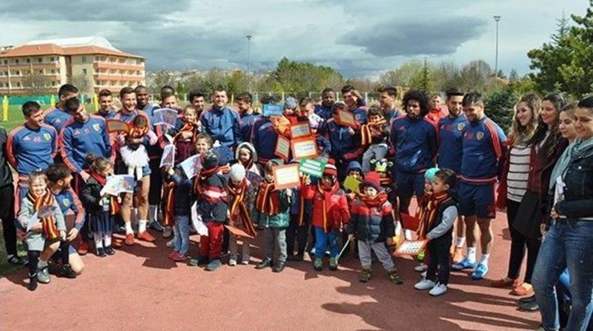 Anaokulu &Ouml;ğrencilerinden Kayserispor&rsquo;a Ziyaret