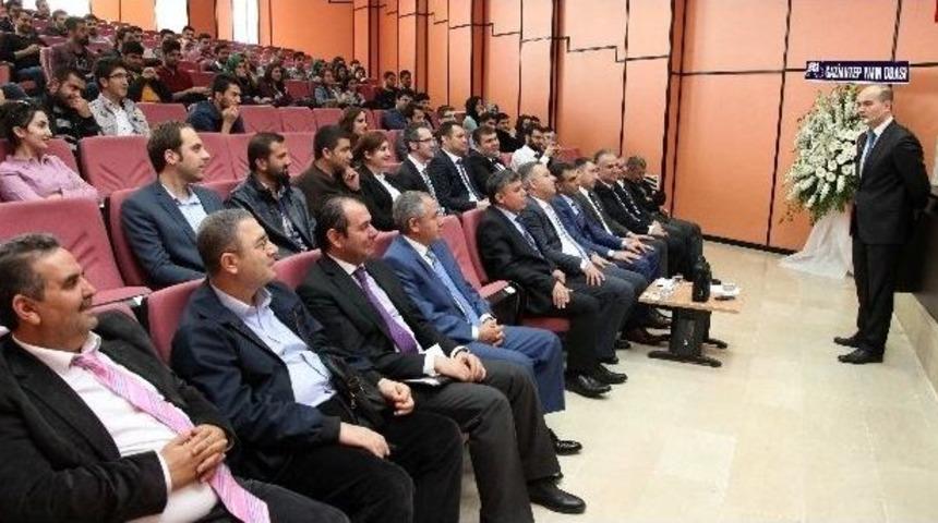 &Ouml;ğrencilere Vergi M&uuml;fettişliği İle İlgili Seminer Verildi