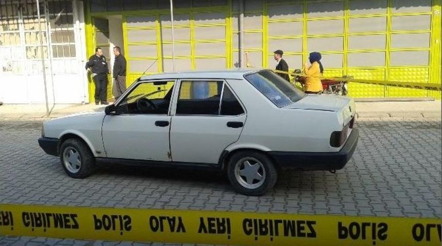 Alacak Kavgasında Silahlar Konuştu: 2 Yaralı