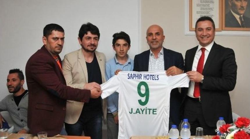 Alanyasporlu Futbolcular &Ouml;ğrencilerle Biraraya Geldi