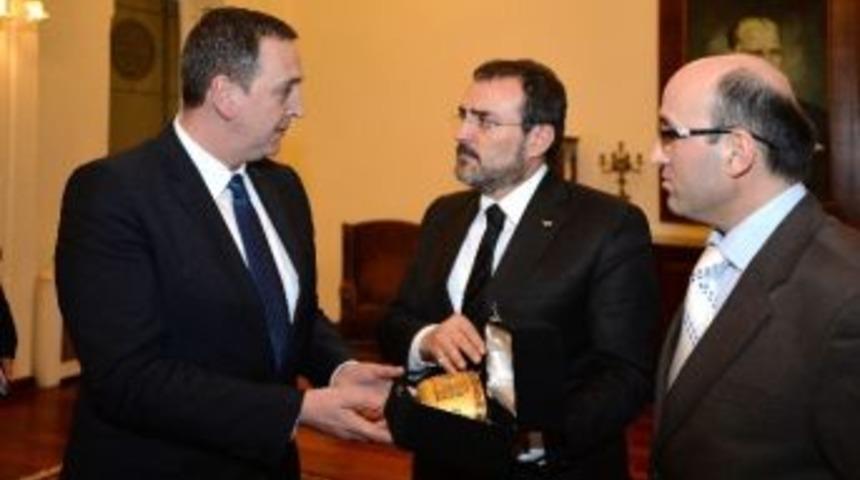 Bakan &Uuml;nal, G&uuml;rcistan K&uuml;lt&uuml;r Ve Anıtları Koruma Bakanı Giorgadze İle Bir Araya Geldi