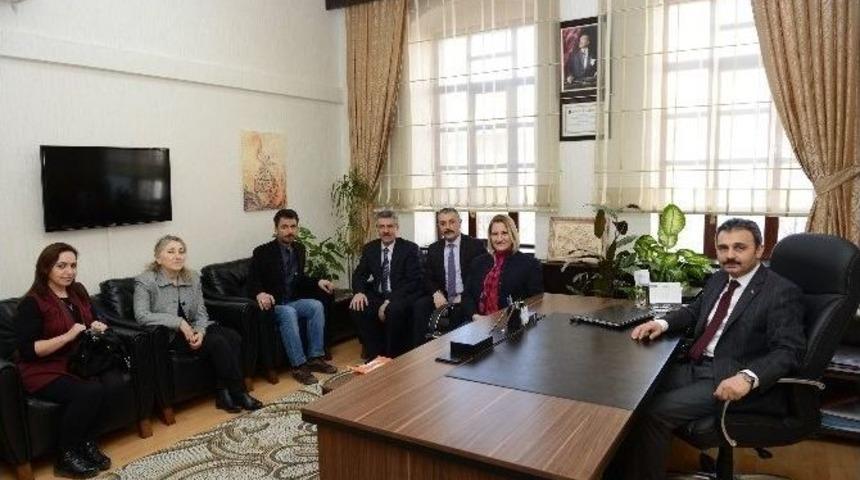 Beyazay Derneği&rsquo;nden Başkan K&uuml;lc&uuml;&rsquo;ye Ziyaret