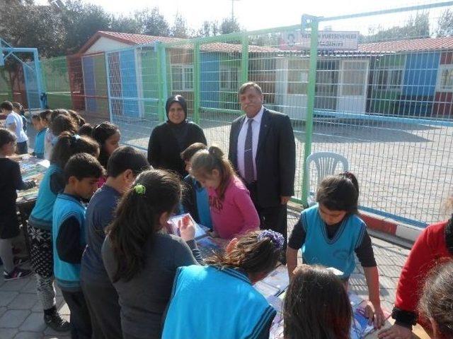 İlkokulda Kitap Takas Pazarı Kuruldu