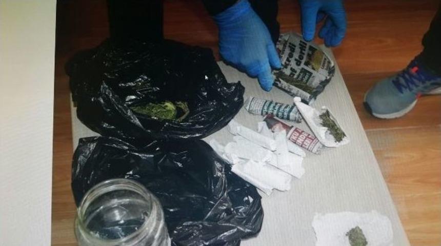 Polis Uyuşturucuya Ge&ccedil;it Vermiyor