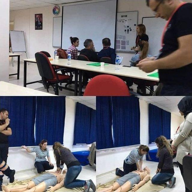 Sağlık&ccedil;ılara Hayat Kurtaracak Eğitim 2