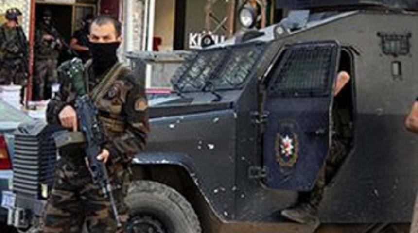 PKK'yla &ccedil;atışan kahraman polis faciayı &ouml;nledi