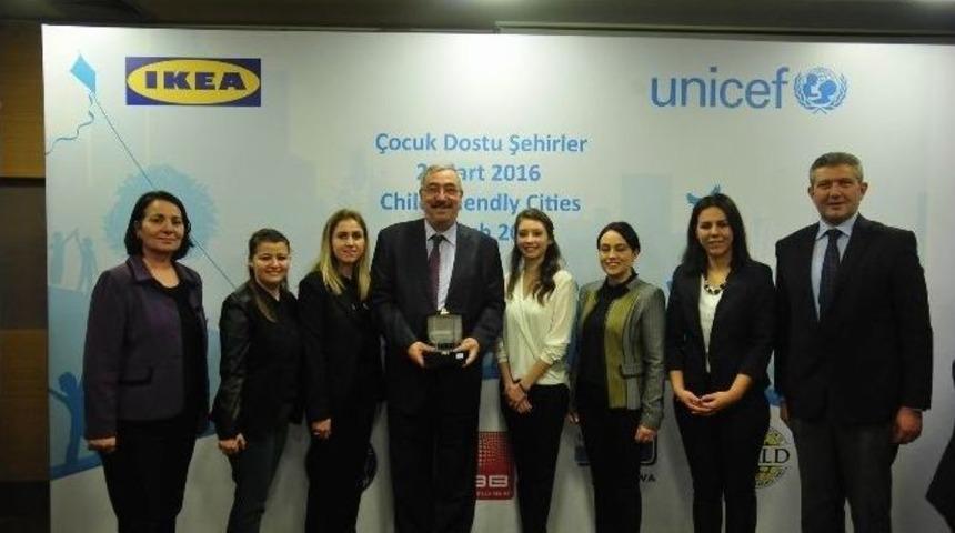 L&uuml;leburgaz Belediyesi &lsquo;&ccedil;ocuk Dostu Şehirler Projesi&rsquo; Kapanış T&ouml;renine Katıldı