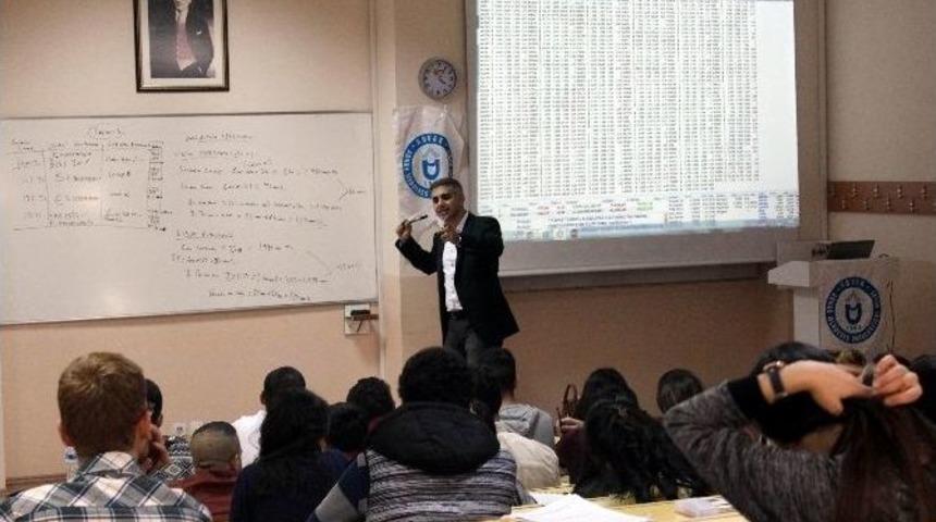 Advak&rsquo;tan Portf&ouml;y Y&ouml;netimi Yarışması İ&ccedil;in &Ouml;ğrencilere Eğitim Desteği