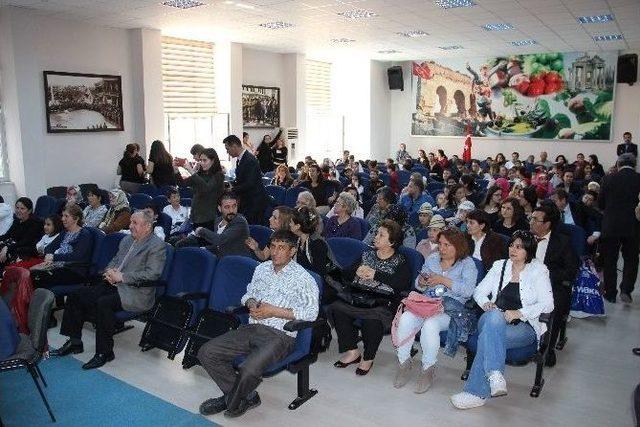 İstiklal Marşı İlçe Birincileri İl Birinciliği İçin Yarıştı