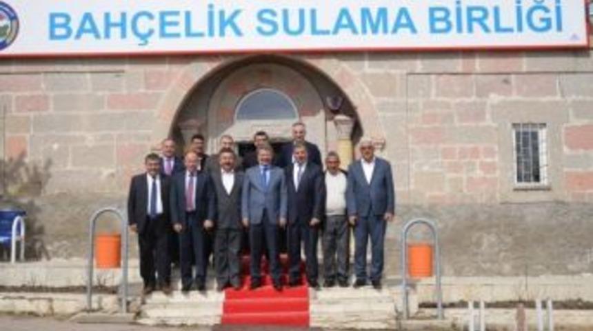 Kayseri Şeker Fabrikası Bah&ccedil;elik Sulama Birliği&rsquo;ni Ziyaret Etti