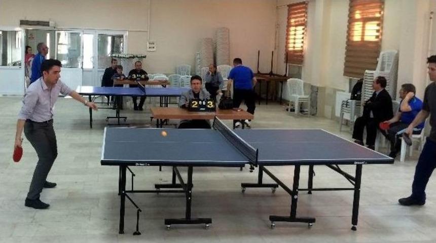 K&ouml;şk&rsquo;te Masa Tenisi Turnuvası Hareketli Yaşama &Ouml;rnek Oldu