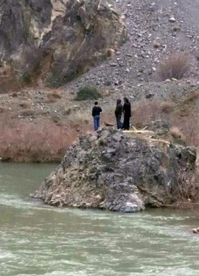 Kayıp Gençlerin Ölümüne Sevdası Yarım Kaldı