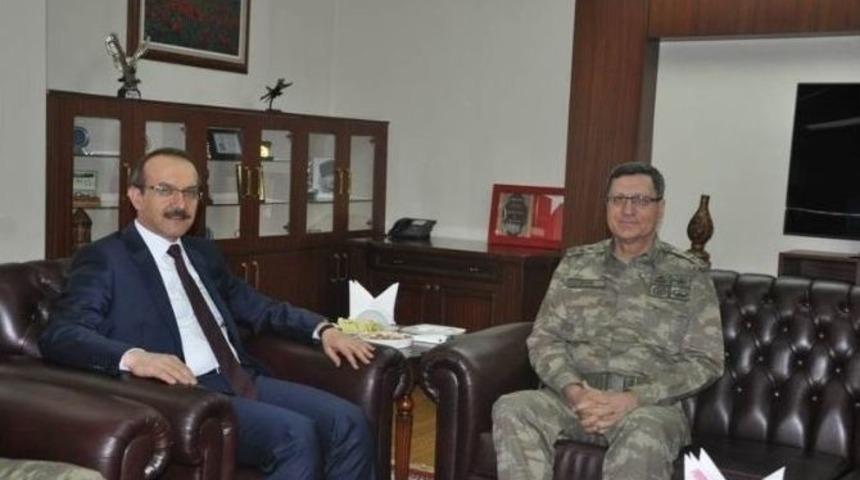 Jandarma Genel Komutanlığı Kurmay Başkanı Muş Valisini Ziyaret Etti