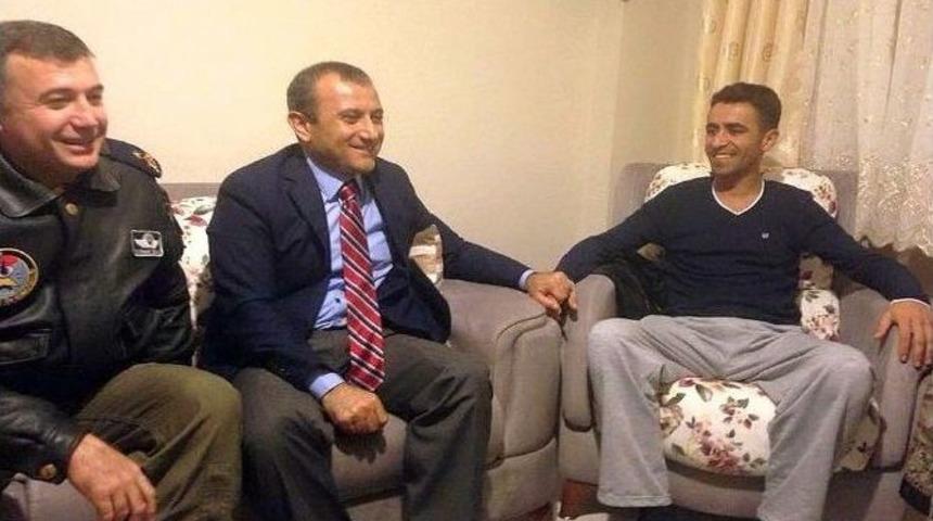 Soner Ve &Ccedil;elenk Sur Gazisini Ziyaret Ettiler