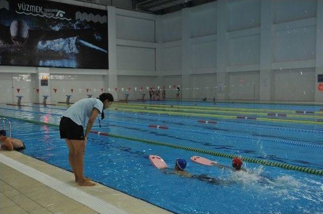 Kepez&rsquo;e Temiz Havuz Sertifikası 1