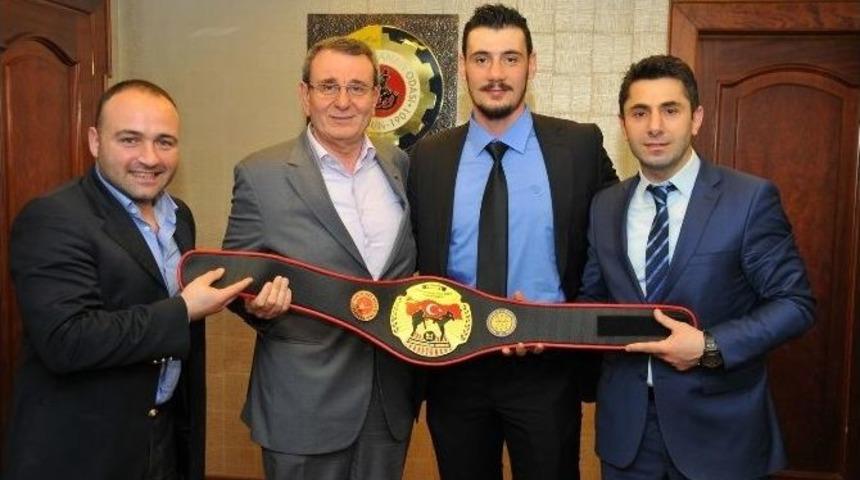 Başkan Murzioğlu Şampiyon Sporcuyu Ağırladı