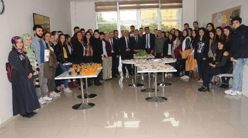 &Ouml;ğrencilere Sınav &Ouml;ncesi Moral Etkinliği