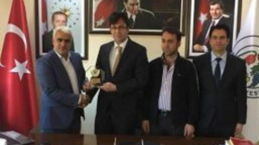 Sincikspor&rsquo;dan Başkan Korkut&rsquo;a Plaket