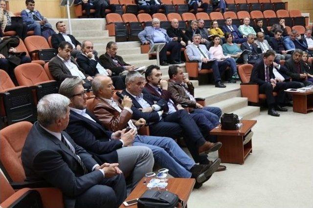 Akhisar Belediyesi Meclis Toplantısında Pazar Yeri Krizi 3