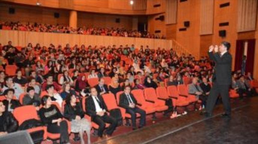 Aksaray Belediyesi&rsquo;nden &Ouml;ğrencilere Moral Semineri