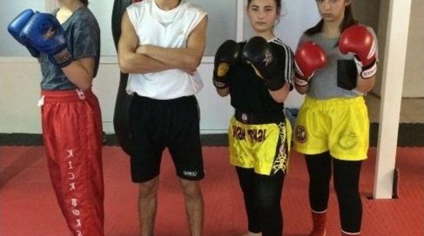 Didimli Bayan Kick Boks&ccedil;ular Dalaman&rsquo;da Ringe &Ccedil;ıkıyor