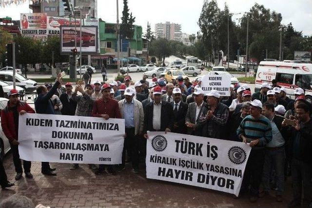 35 Bin İş&ccedil;inin İmzası Ak Parti İl Başkanlığı&rsquo;na Teslim Edildi 1