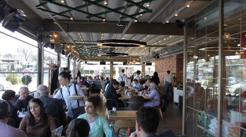 Başkent&rsquo;te Bir Restoran, Diyet Ve Vejeteryen Men&uuml;leriyle M&uuml;şterilerine Hizmet Veriyor