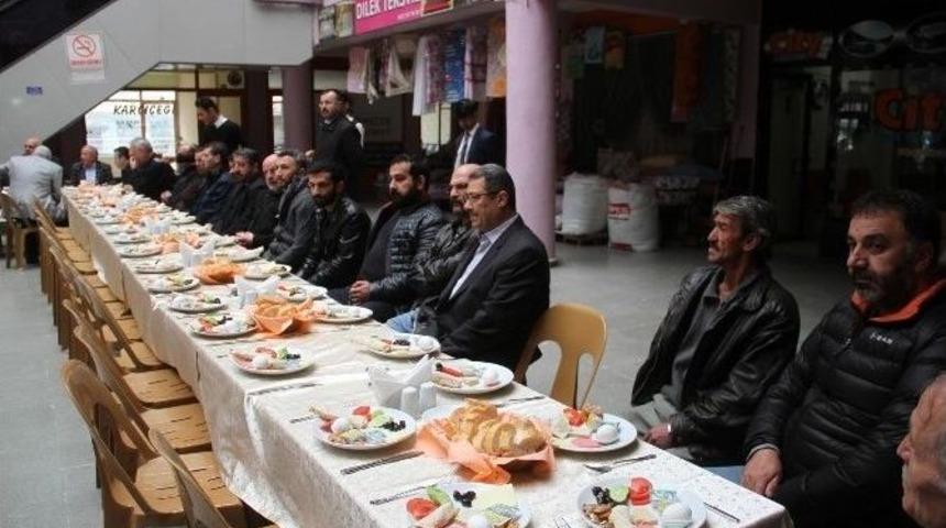 Esnaf Buluşmaları Devam Ediyor