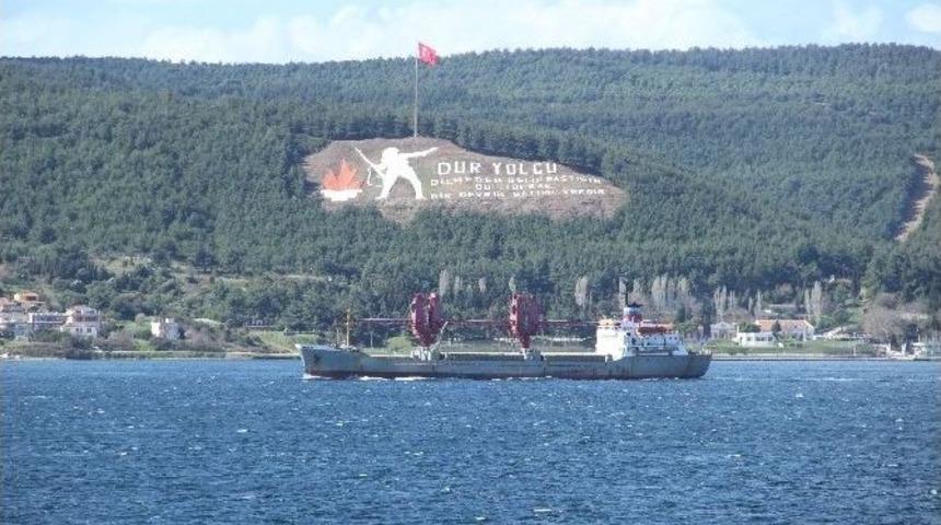 Rus Askeri Kargo Gemisi &Ccedil;anakkale Boğazı&rsquo;ndan Ge&ccedil;ti