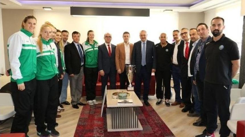 Başkan Erg&uuml;n Salihli&rsquo;nin Sultanlarını Ağırladı