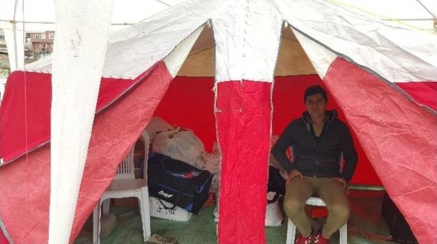 Alaplı&rsquo;da Bayırbucak T&uuml;rkmenleri İ&ccedil;in Yardım &Ccedil;adırı Kuruldu