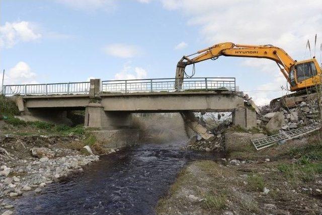 Eski Muradiye Yolunu Rahatlatacak &Ccedil;alışma 1
