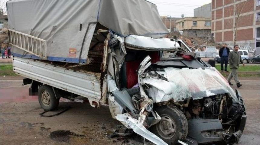 Siverek&rsquo;te Trafik Kazası: 3 Yaralı