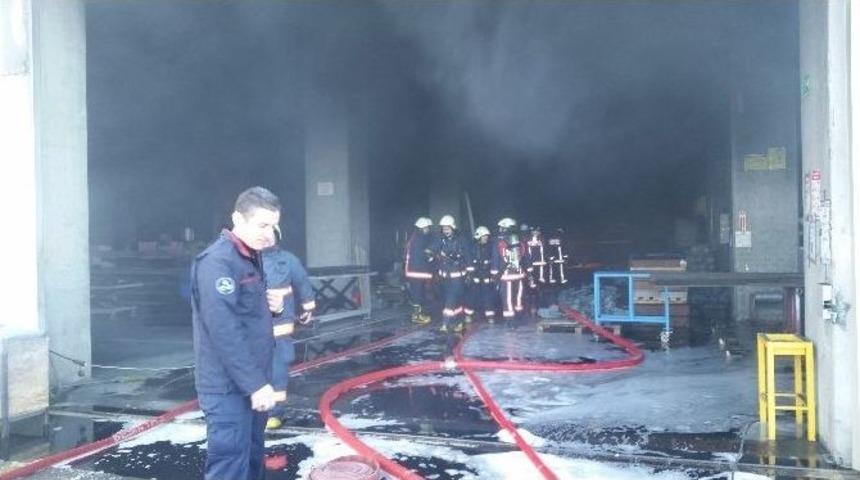 &Ccedil;atalca&rsquo;da Fabrika Yangını