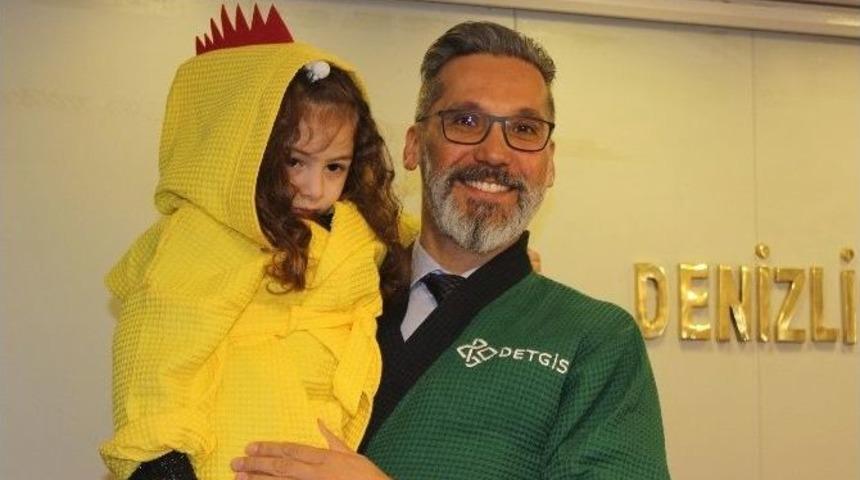 Denizli, Havlu Ve Bornoz G&uuml;n&uuml;&rsquo;ne Hazırlanıyor