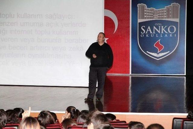 Özel Sanko Okulları Söyleşi Günleri