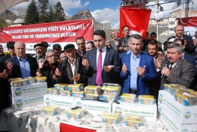 Osmanlıca “yaşasın Polis, Asker” Yazılı Mendiller Doğuya Gönderildi