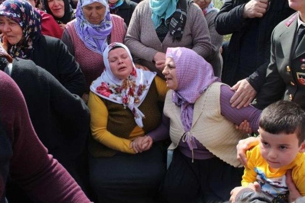 Şehidin Naaşı Baba Evinde