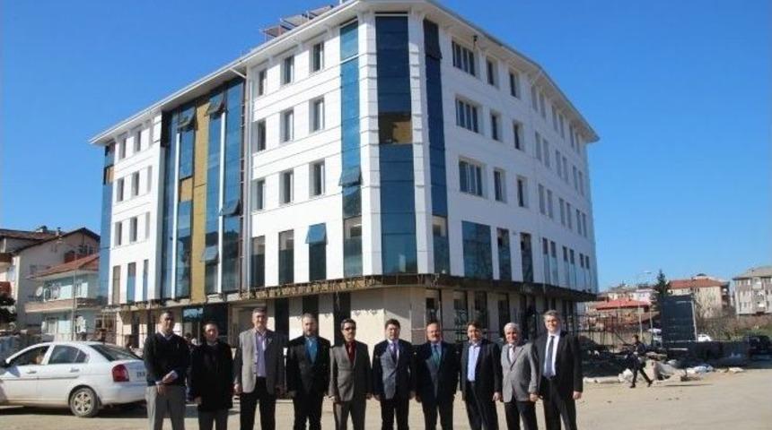 Ak Parti Milletvekili Tun&ccedil; Bartın &Ouml;ğretmenevi İnşaatını İnceledi