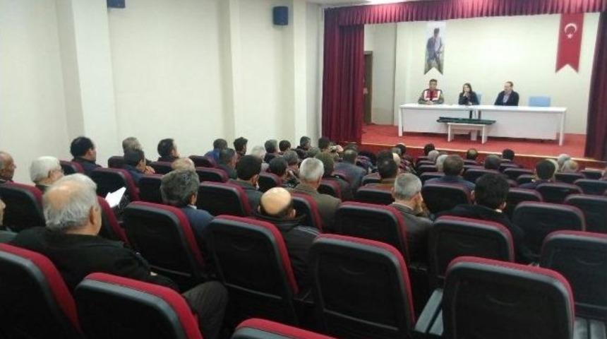 Mihalı&ccedil;&ccedil;ık&rsquo;ta Muhtarlara Kara Avcılığı Bilgilendirme Semineri