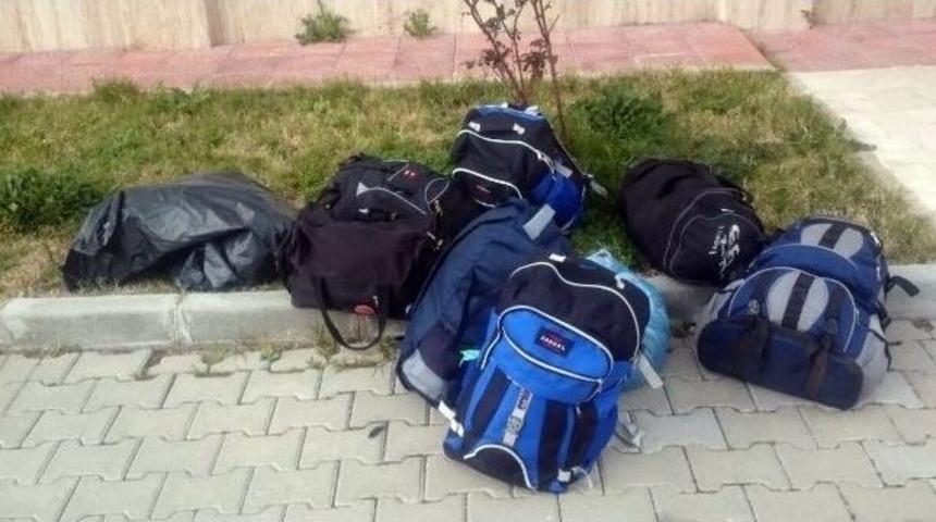 Fo&ccedil;a&rsquo;da 15 Sığınmacı Yakalandı