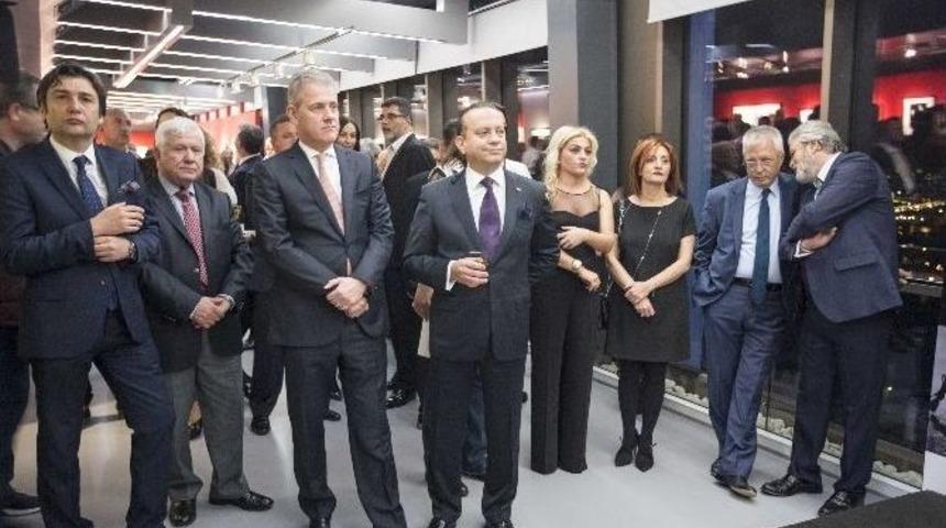 Savaş Fotoğrafının Efsane İsmi Capa&rsquo;dan Sergi