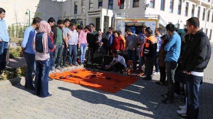 &Uuml;niversite &Ouml;ğrencileri Afet Eğitimleriyle Bilin&ccedil;leniyor
