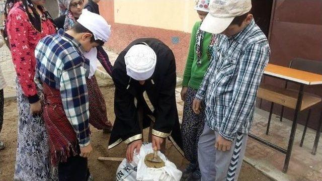 Okulda “yazının İcadı Ve Tekerleğin Bulunması” Etkinliği